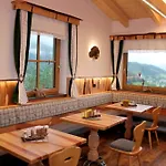 Familienbauernhof Christa Farma Rossleithen