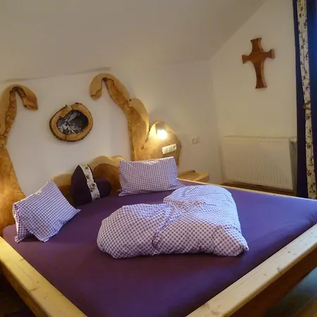 Familienbauernhof Christa مزرعة للإقامة
