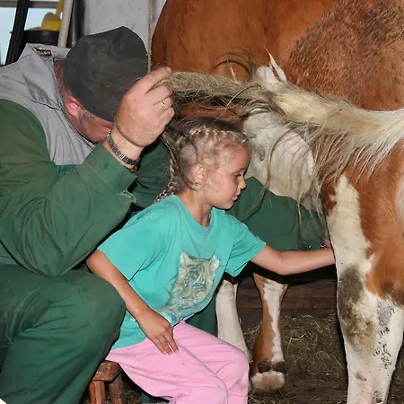 Farmház Familienbauernhof Christa *